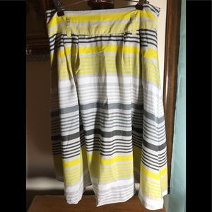 Old Navy Gray & Yellow Horizontal striped skirt.